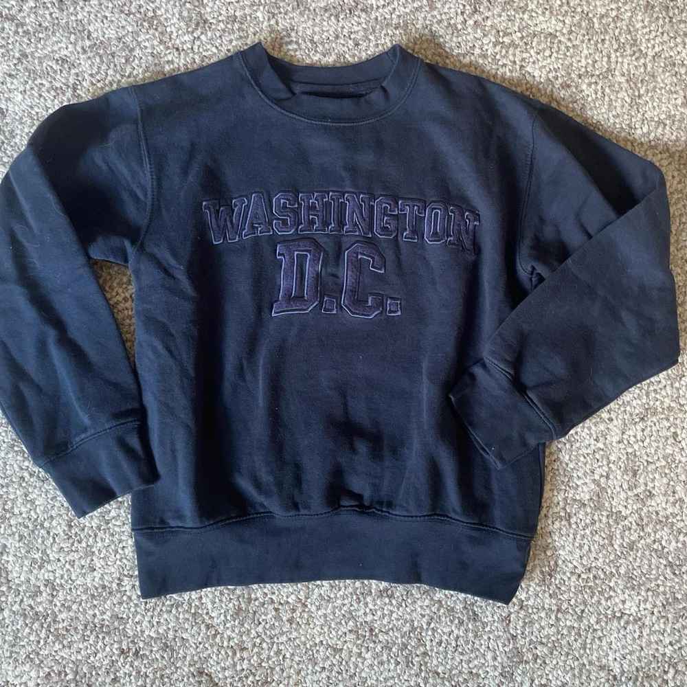 Washington D.C. sweatshirt